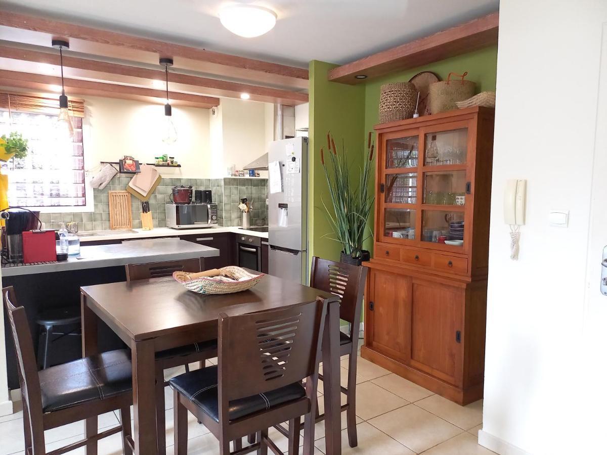 Bel Appartement Avec Terrasse Proche Des Plages Saint-Gilles-les-Bains Exterior foto
