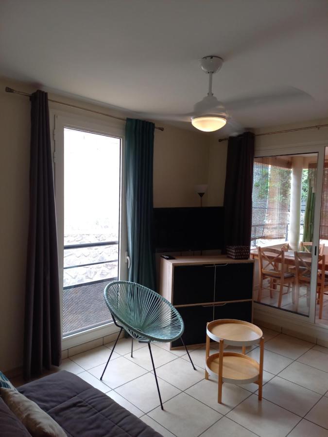 Bel Appartement Avec Terrasse Proche Des Plages Saint-Gilles-les-Bains Exterior foto